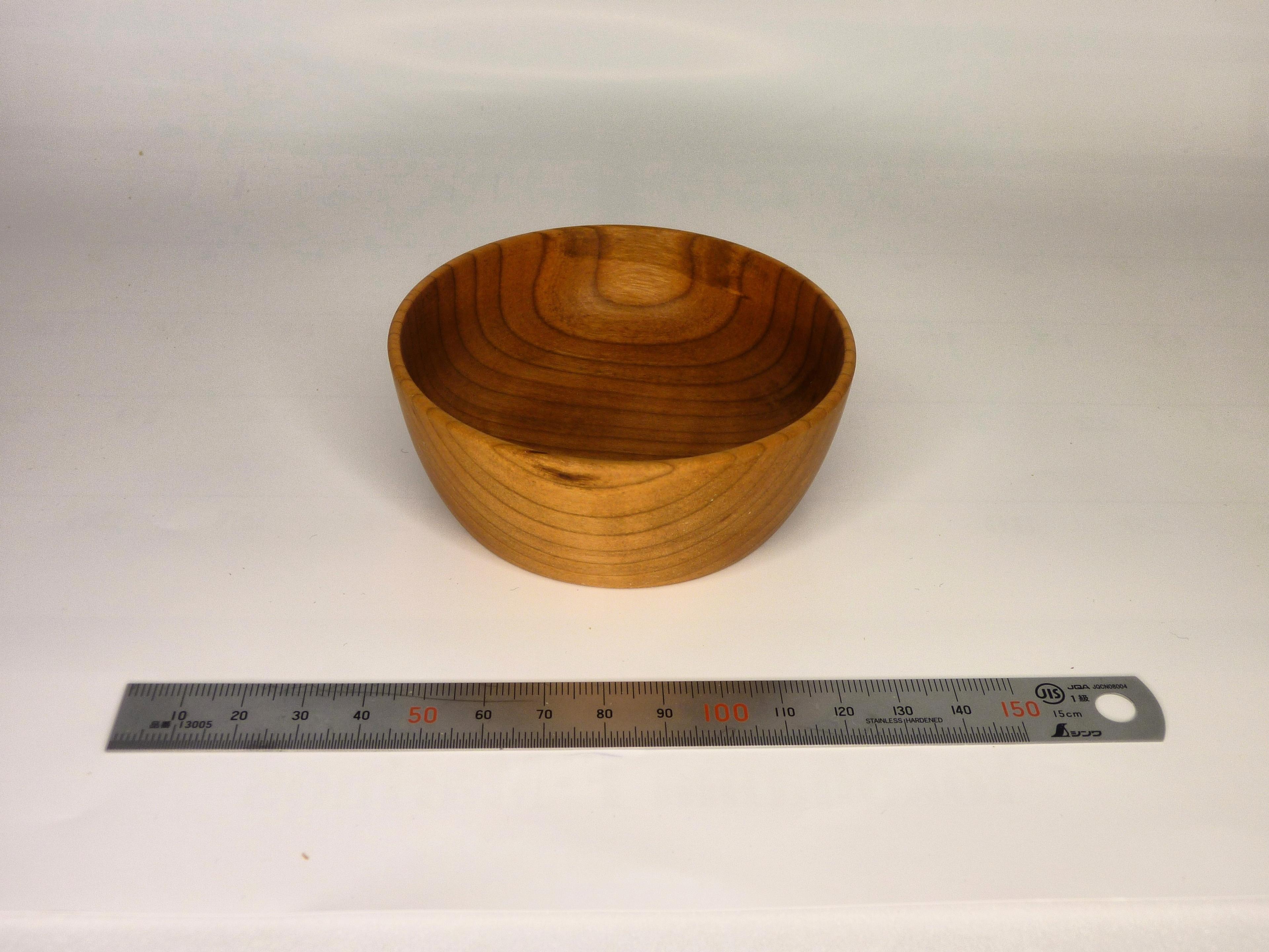 木製食器　チェリーの木　皿 木の器